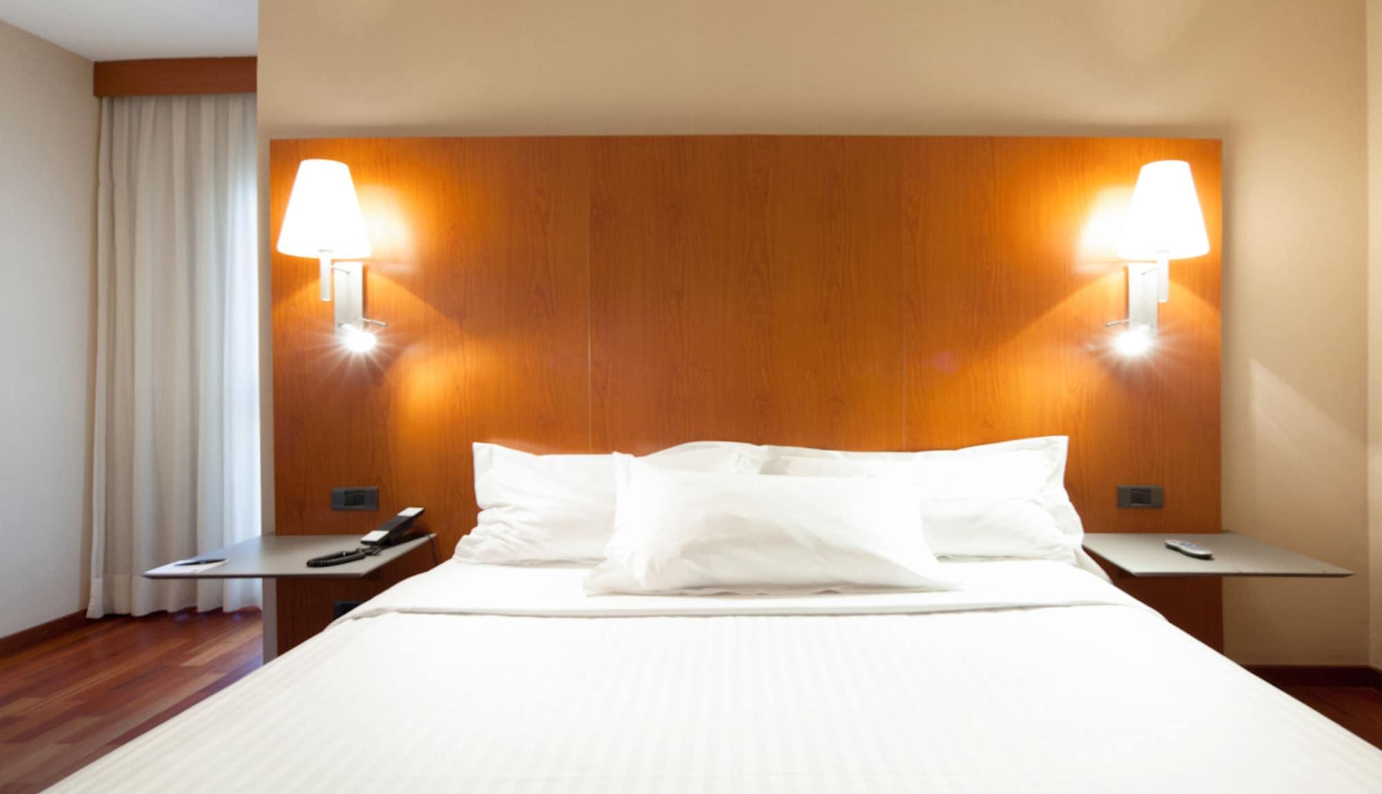 Hotel Ciutat Martorell Luaran gambar