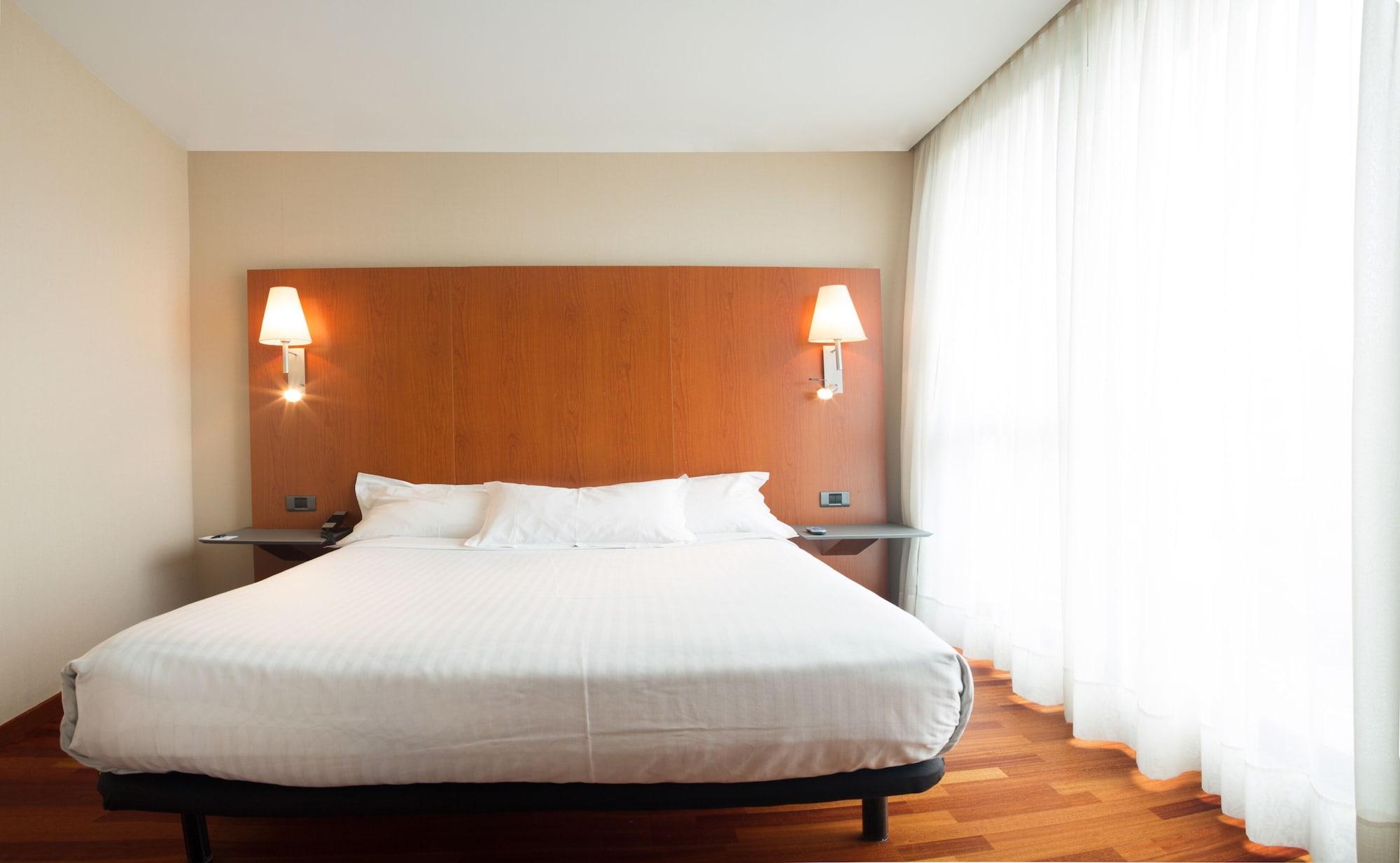 Hotel Ciutat Martorell Luaran gambar