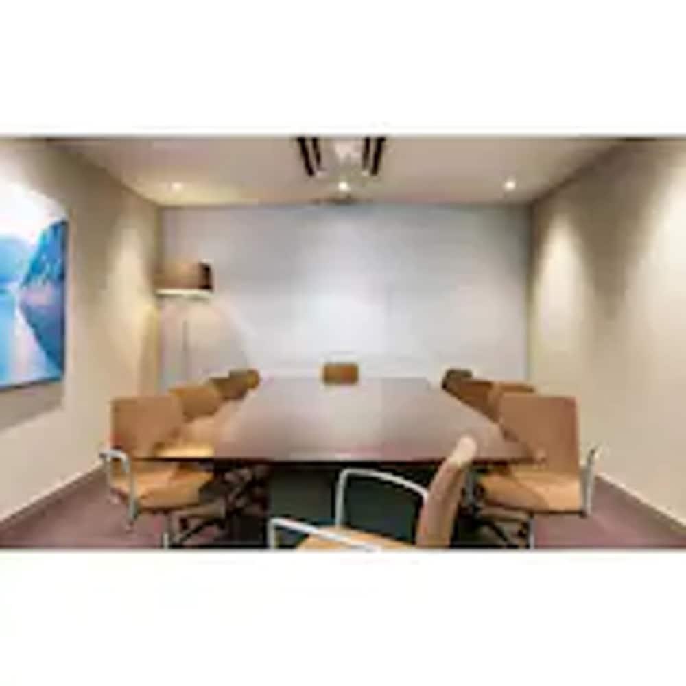 Hotel Ciutat Martorell Luaran gambar
