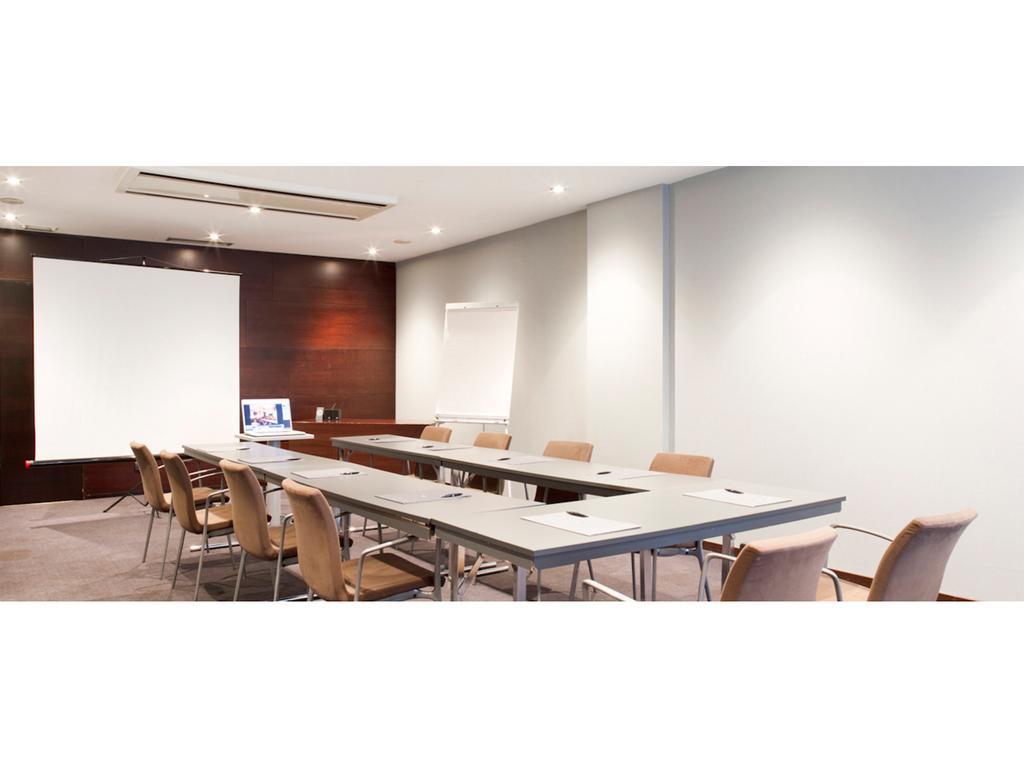 Hotel Ciutat Martorell Luaran gambar