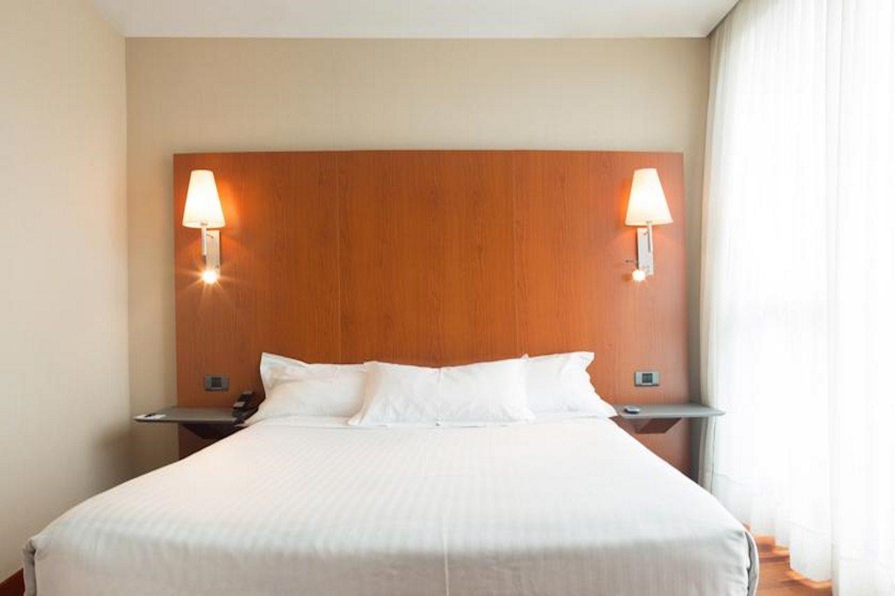 Hotel Ciutat Martorell Luaran gambar